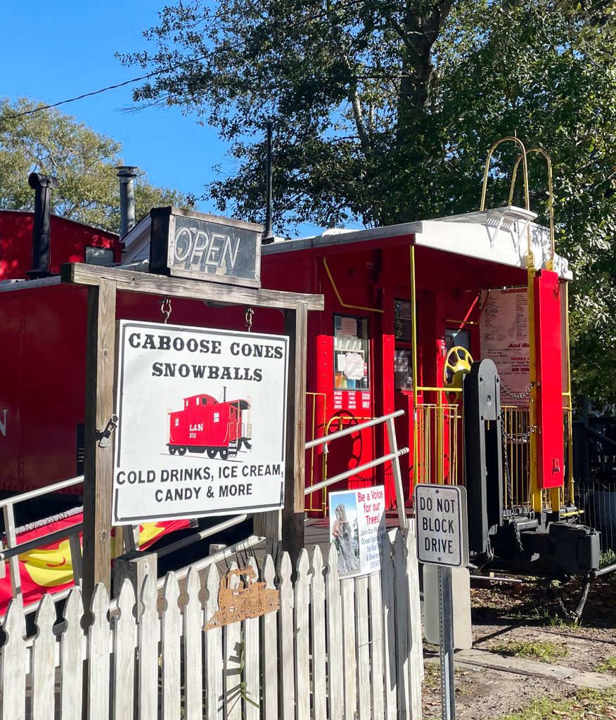 Exterior of Caboose Cones Snowballs In Ocean Springs Mississippi